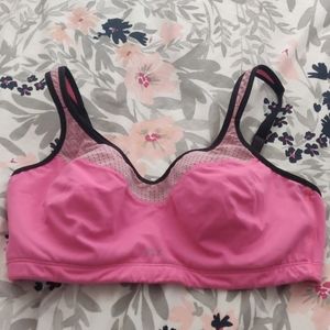 Victoria's secret sports bra 36DD